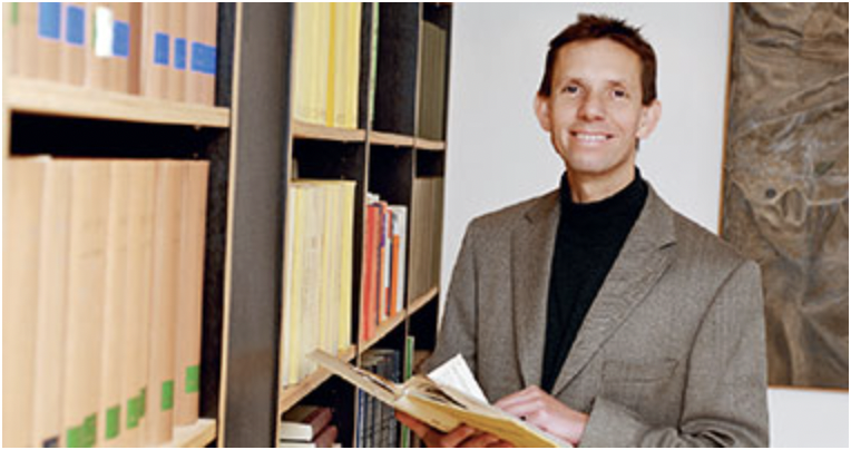 Dr. Ulrich Brachmann